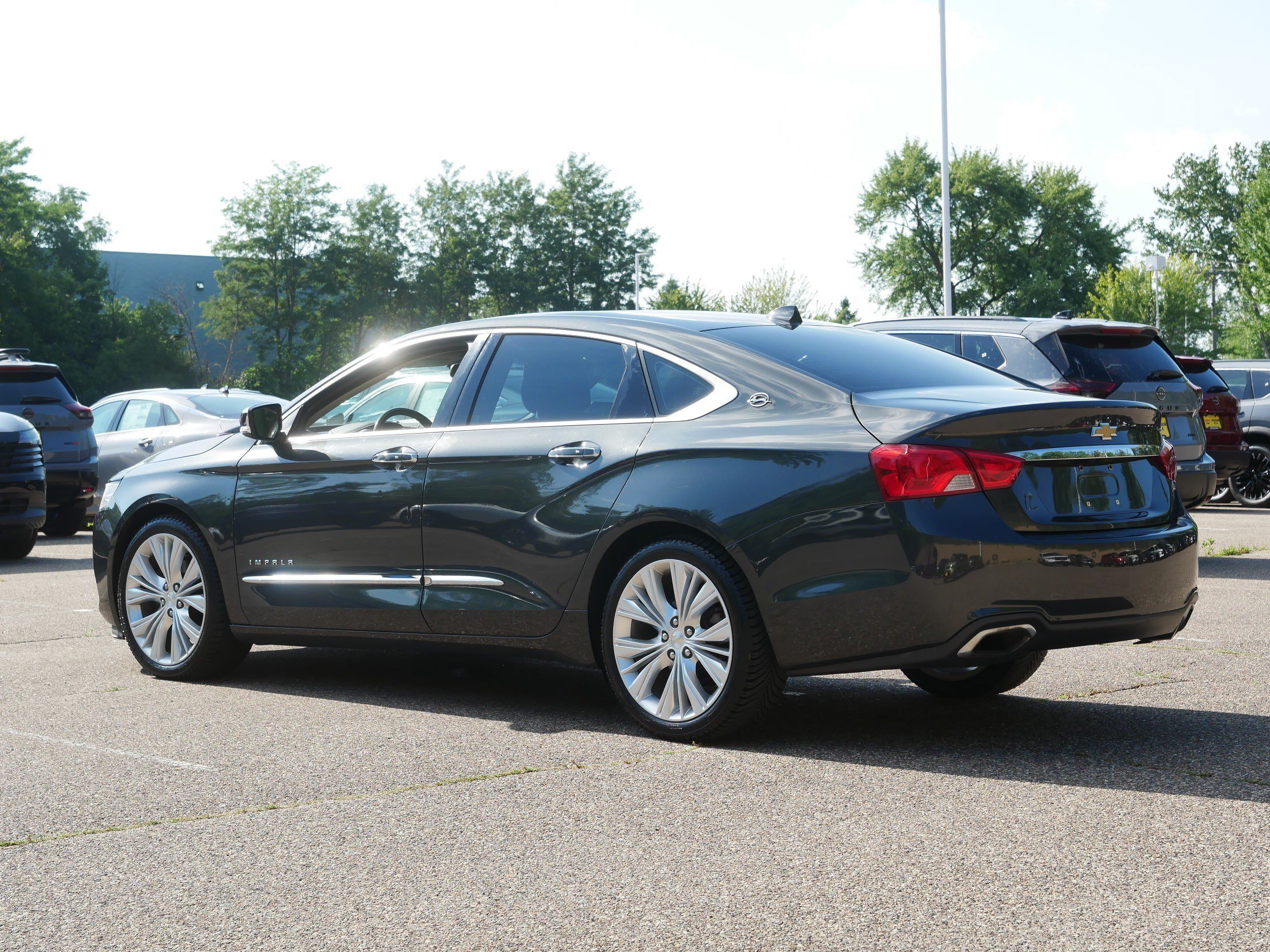 Used 2014 Ashen Gray Metallic Chevrolet LTZ image 5