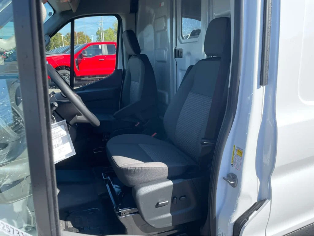 New 2025 Oxford White Ford Cargo Van image 13