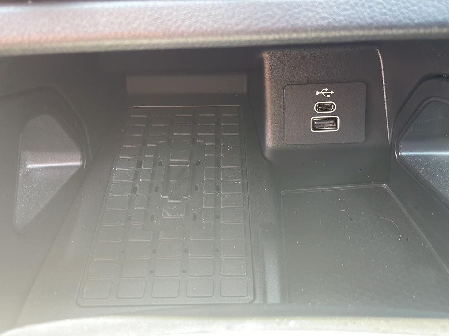 Used 2026 Shadow Black Ford LARIAT image 24