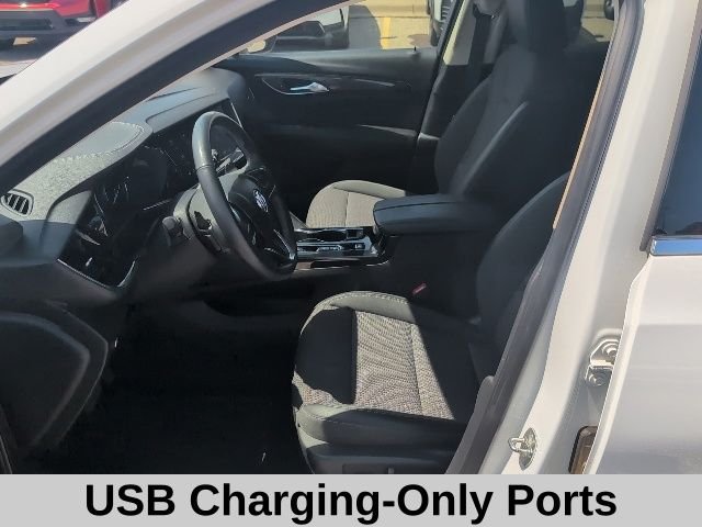 Used 2022 Summit White Buick Preferred image 12
