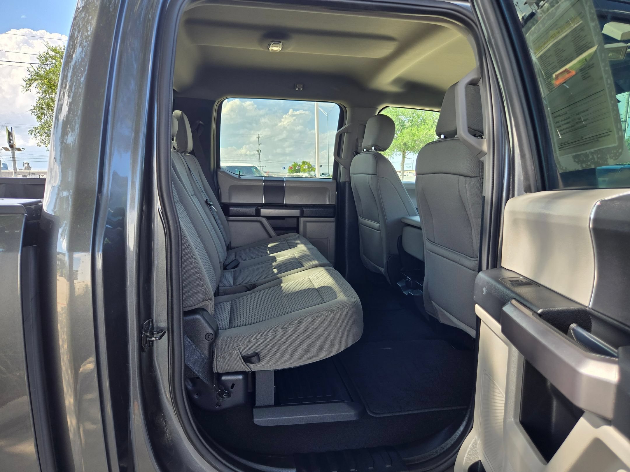 2020 Ford F-250 Super Duty XLT - Photo 23
