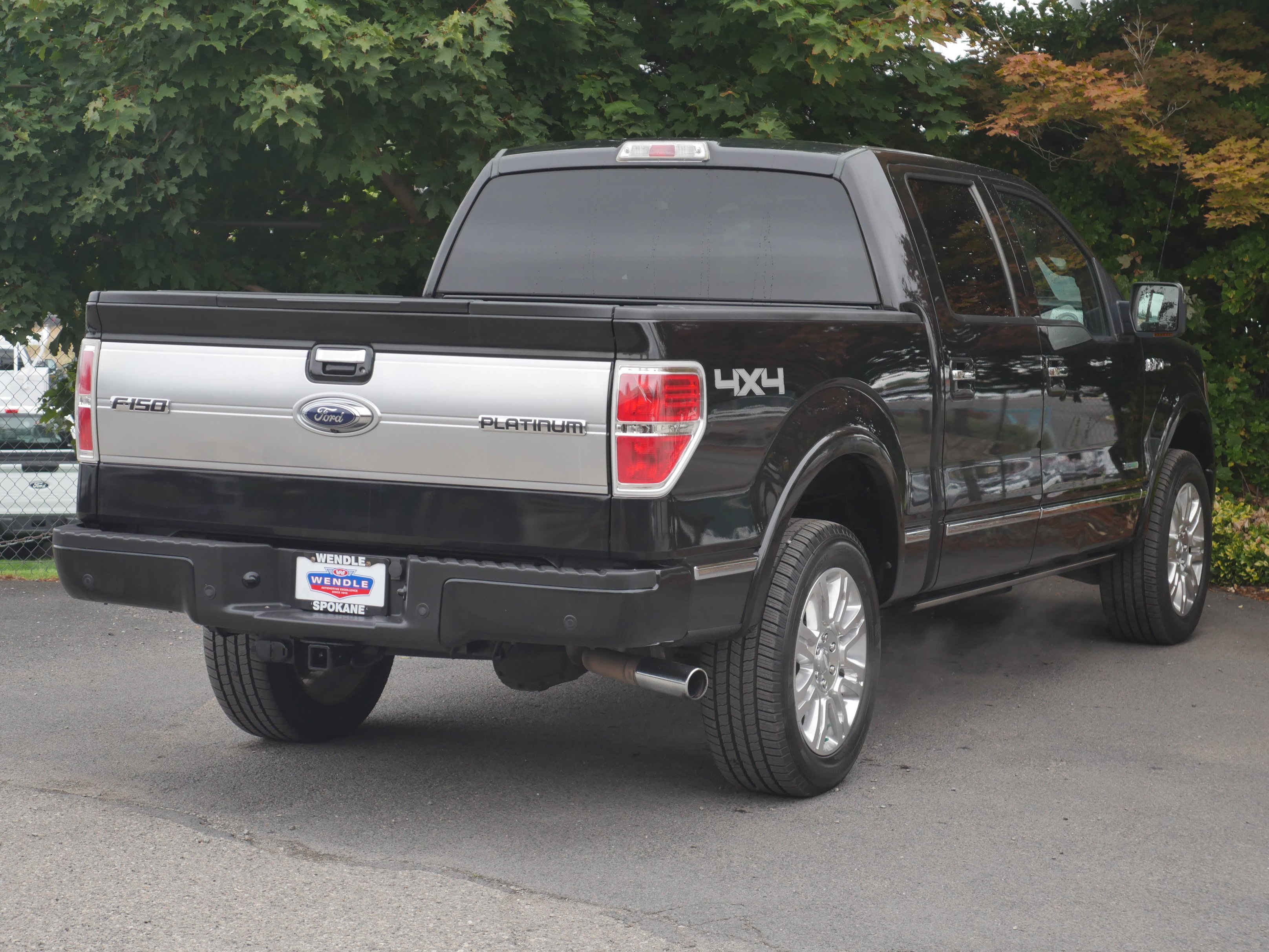 Used 2012 Tuxedo Black Metallic Ford Platinum image 4