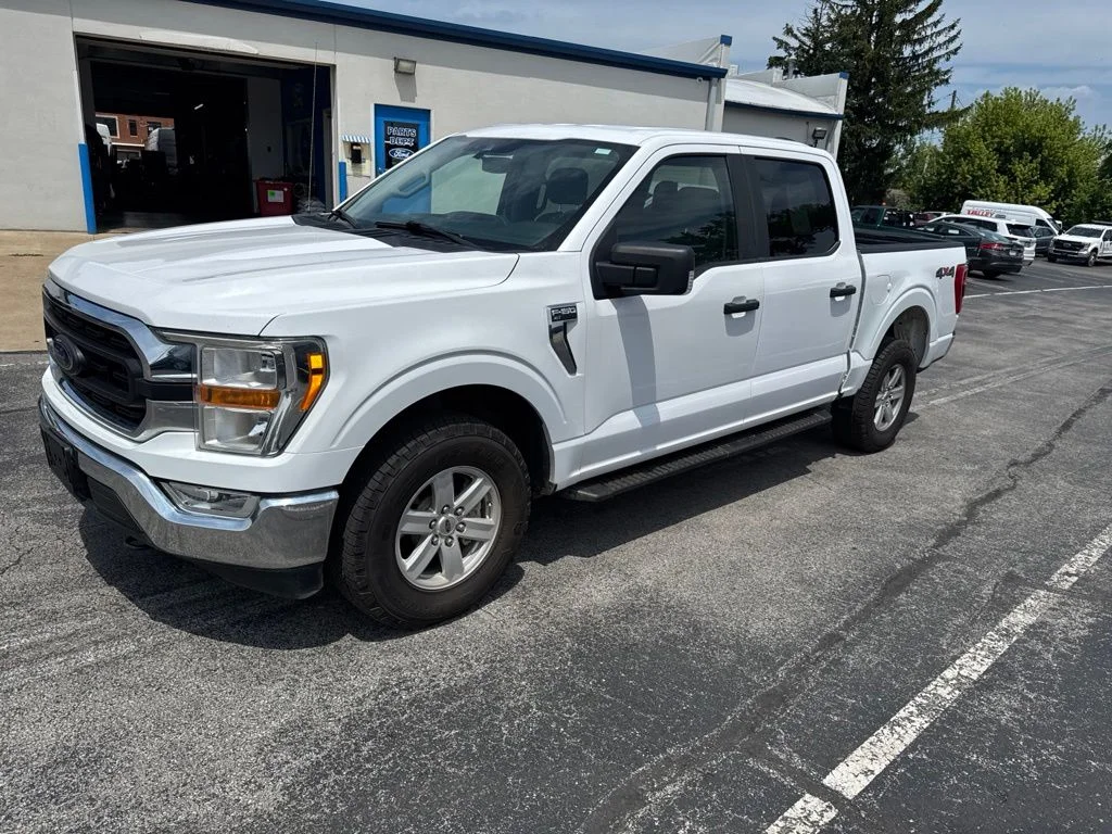 Used 2021 Oxford White Ford XLT image 7