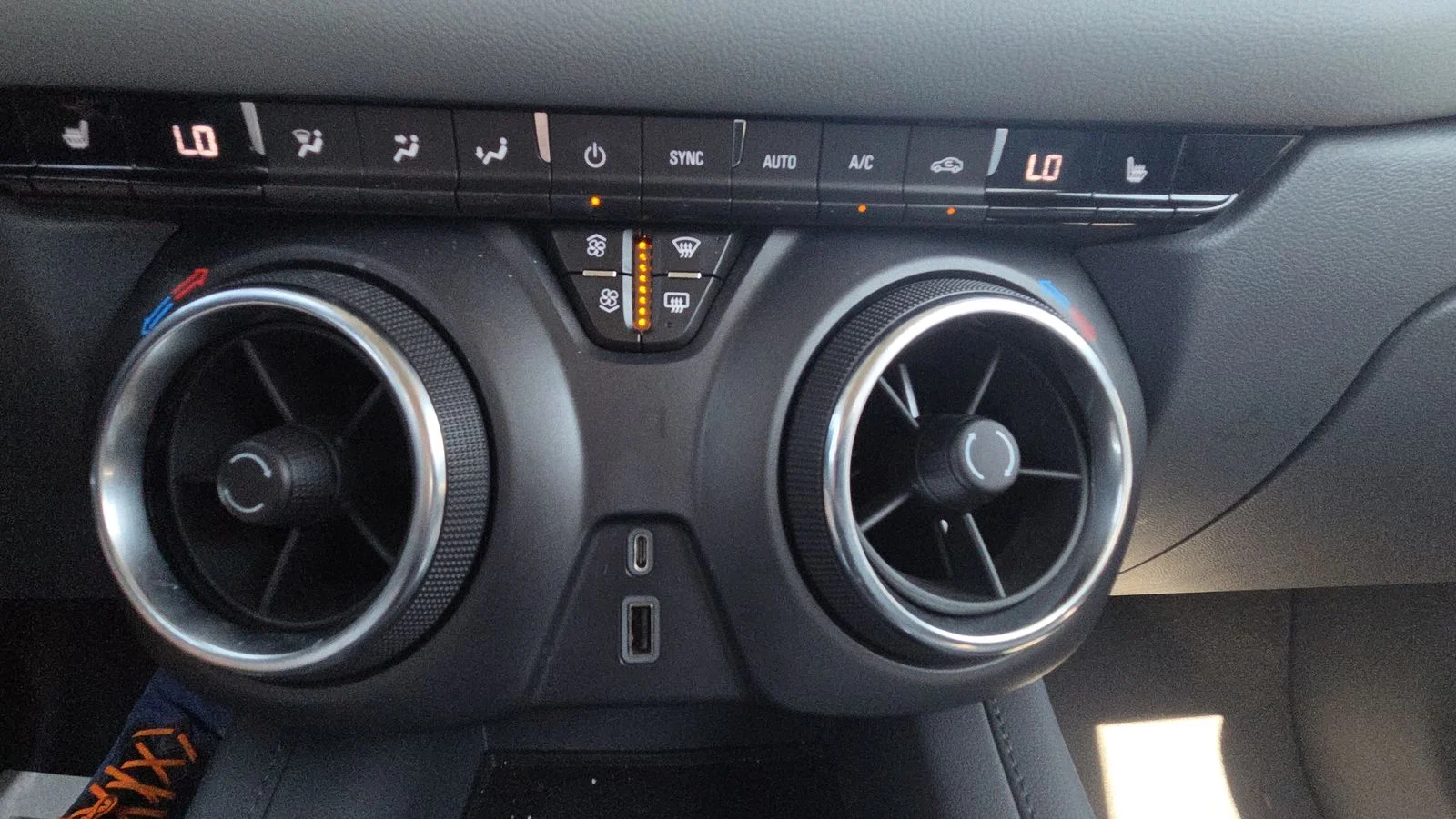 Used 2022 Black Chevrolet LT image 33