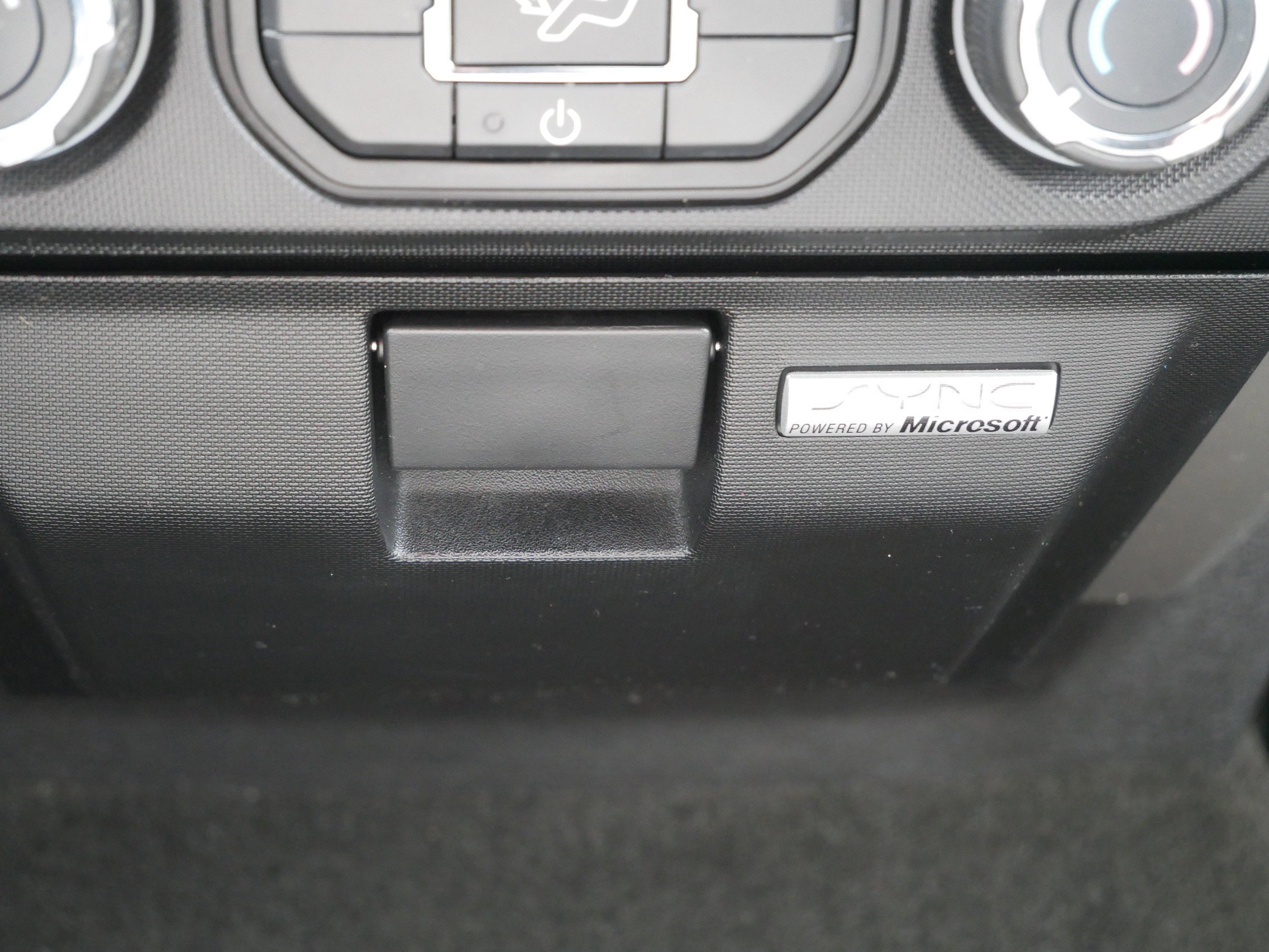 Used 2014  Ford XLT image 28