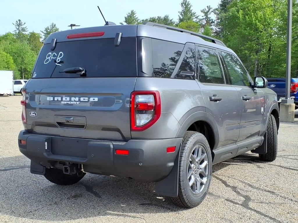 New 2026 Carbonized Gray Metallic Ford Big Bend image 4