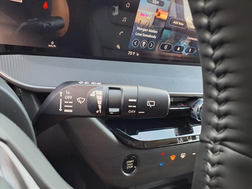 2025 Nissan Murano SV - Photo 21