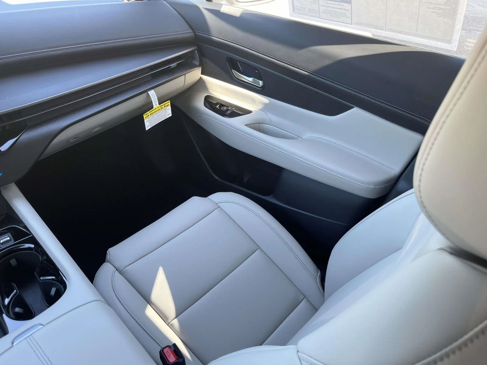 New 2027 EVEREST WHITE Nissan AWD SL image 17