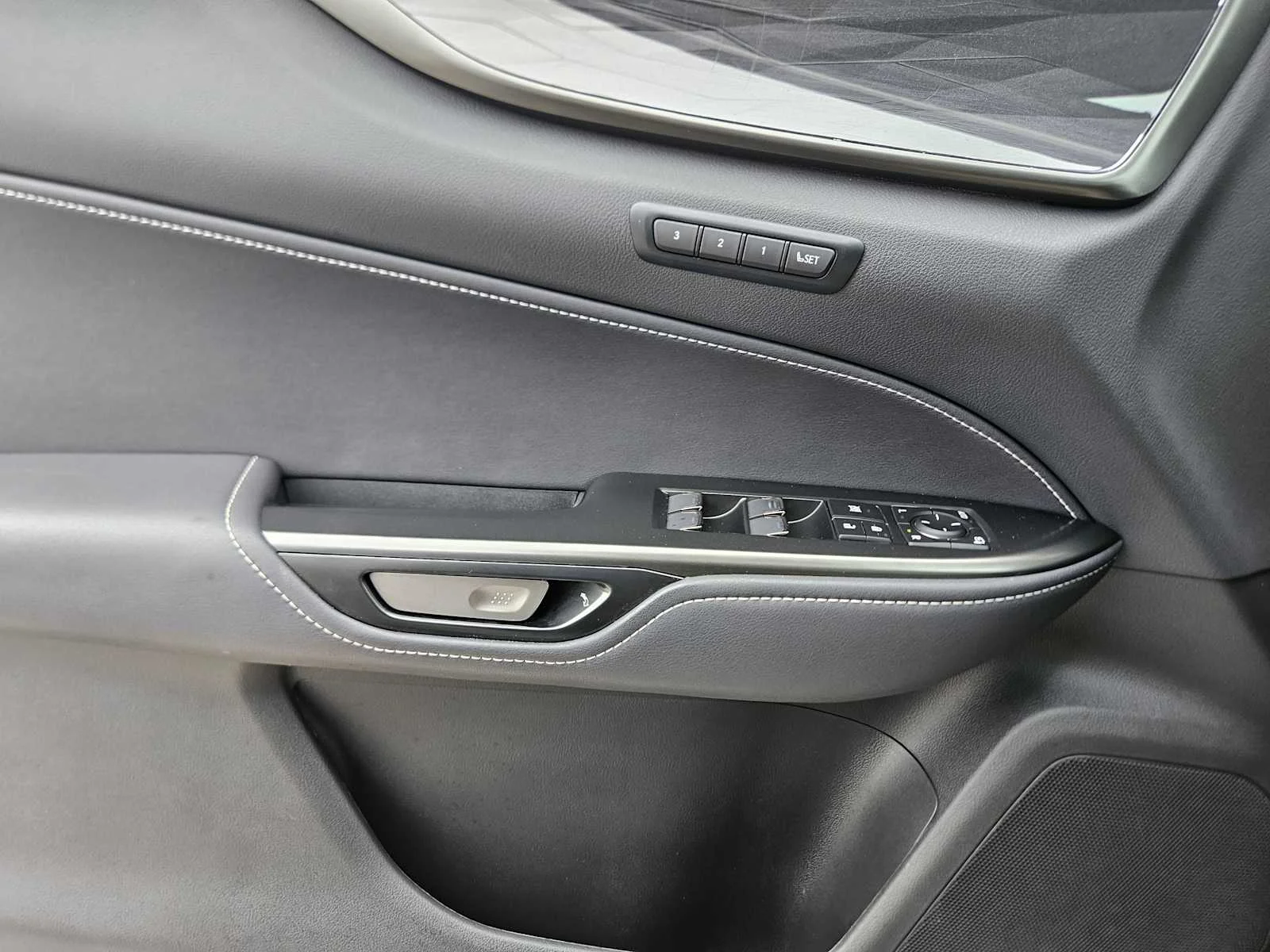Certified Used 2025 ATOMIC SILVER Lexus Premium image 18