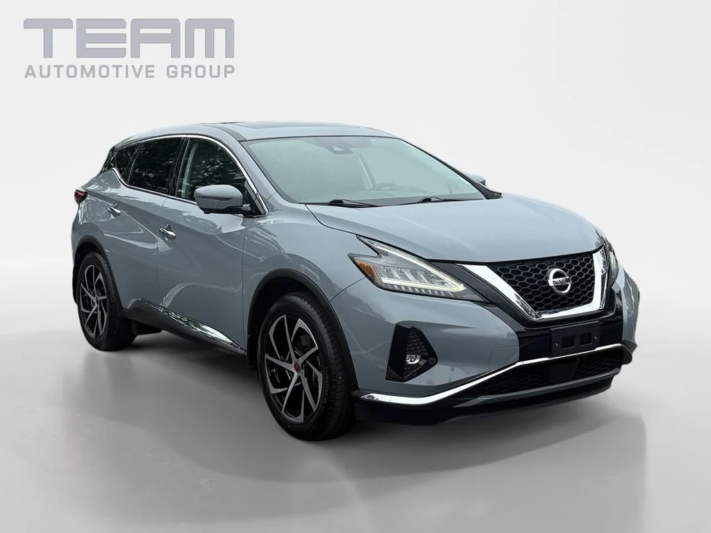 Used 2021 Gray Nissan SL image 1
