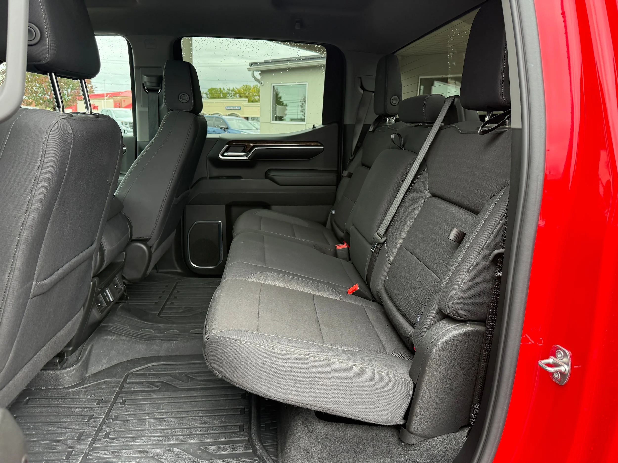 Used 2024 Red GMC Elevation image 27