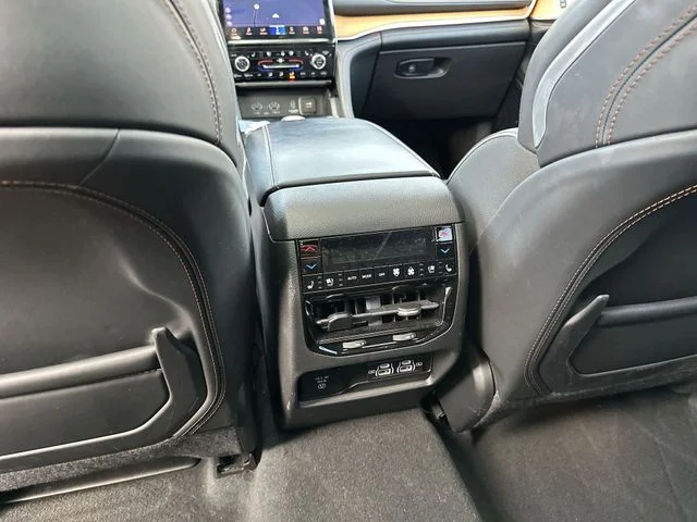 Used 2023 White Jeep Summit Reserve image 24