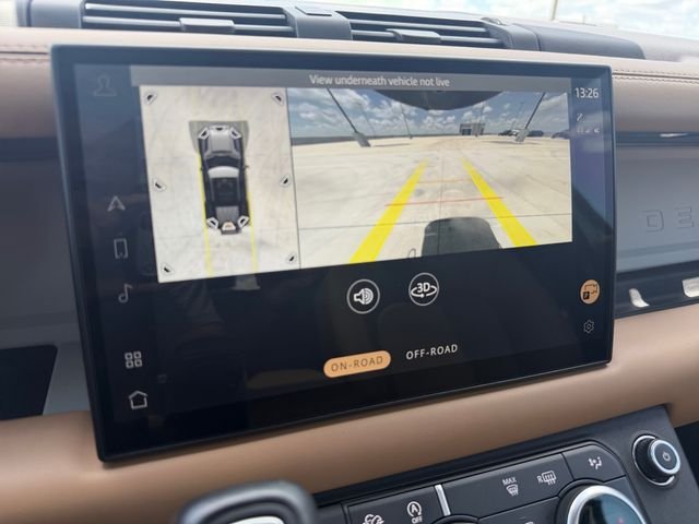 Certified Used 2025 Green Land Rover X-Dynamic SE image 21