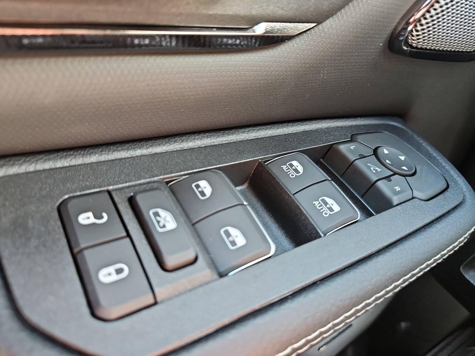 2026 RAM 1500 Rebel - Photo 21