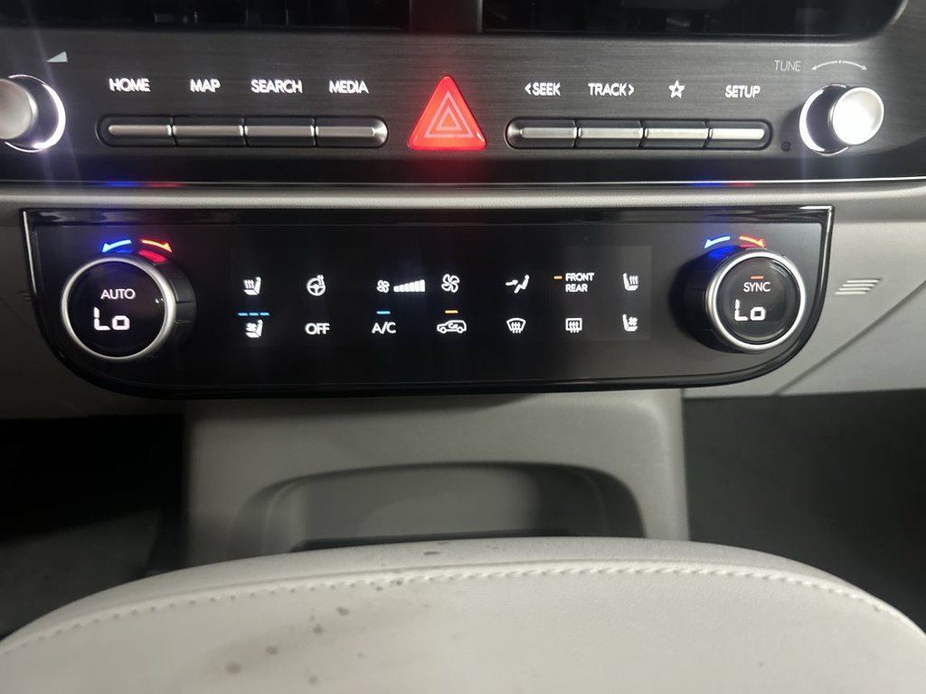 Used 2026 White Pearl Hyundai Limited image 28