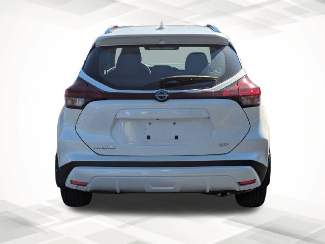 Used 2024 White Nissan SR image 5