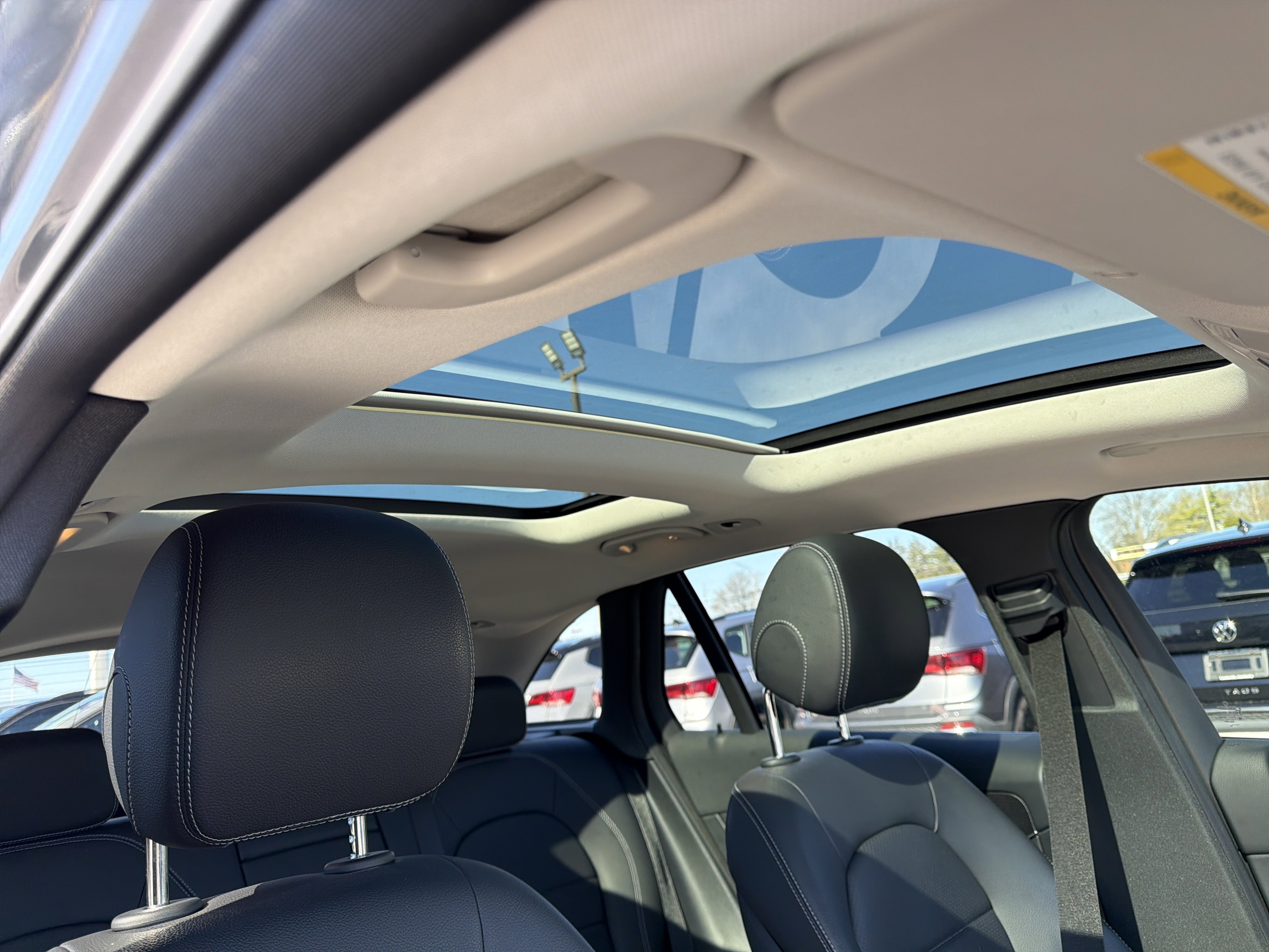 Used 2022 Selenite Grey Metallic Mercedes-Benz 300 image 27