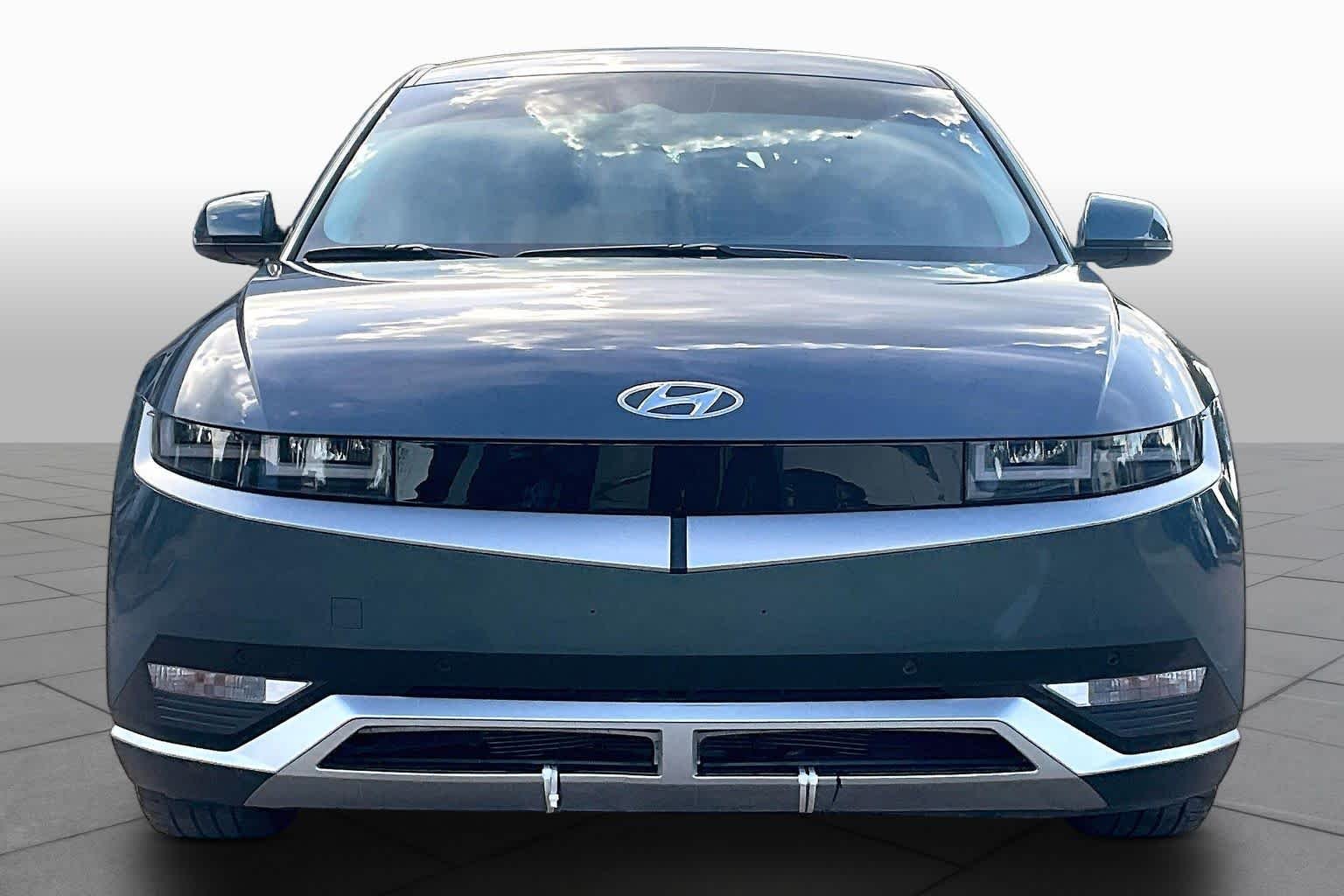 Certified Used 2023 Digital Teal Hyundai SEL image 3