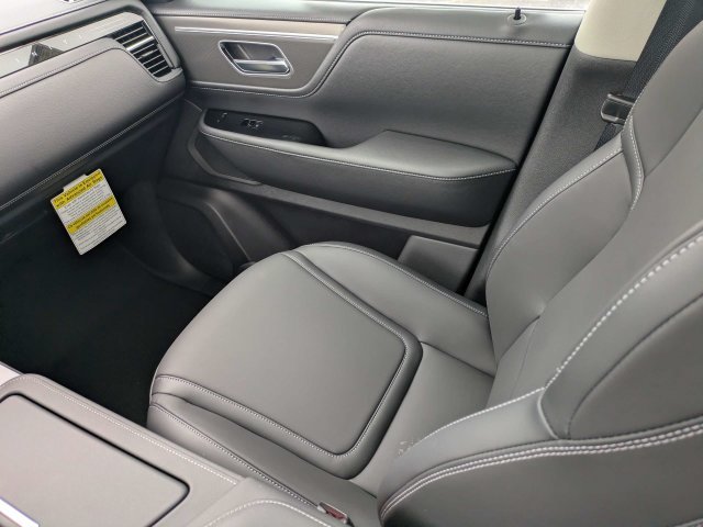 New 2026 BLACK OBSIDIAN INFINITI Luxe 2WD image 18