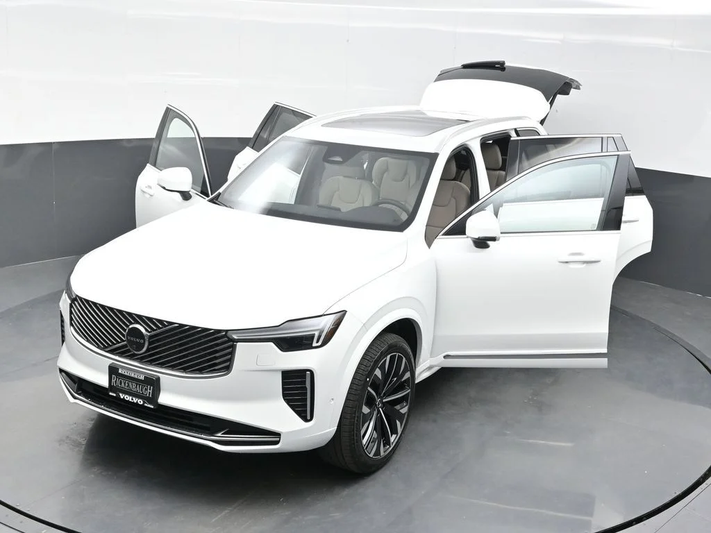New 2026 Crystal White Volvo Plus image 38
