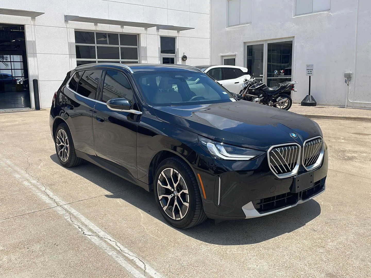 Certified Used 2026 Black Sapphire bmw 30 xDrive image 2