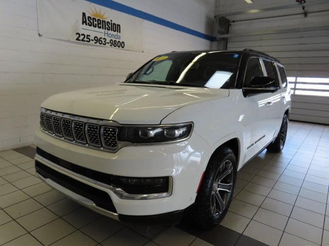 Used 2023 Bright White Clearcoat Jeep Base image 2