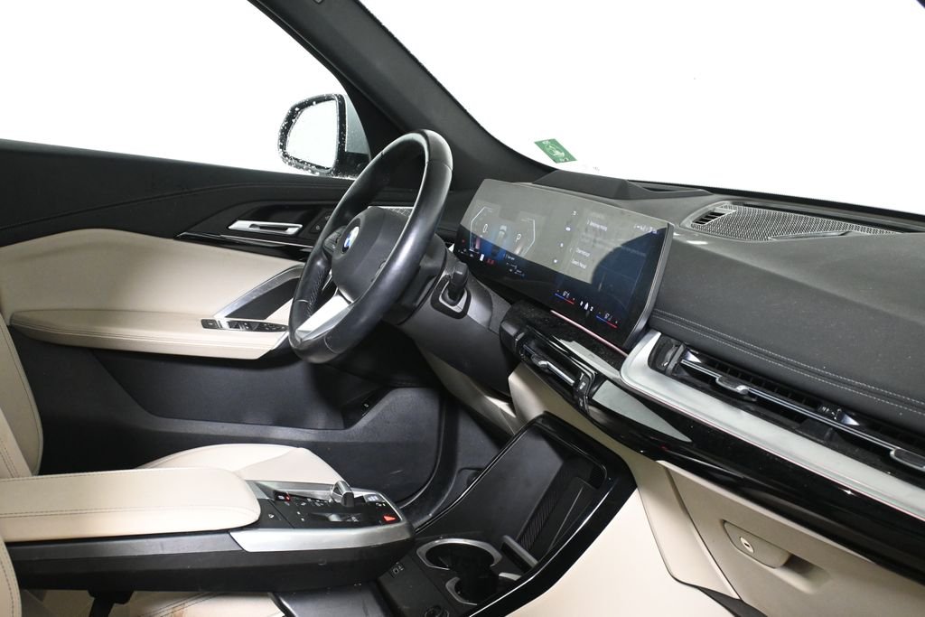 Used 2024 Green Metallic BMW xDrive28i image 8