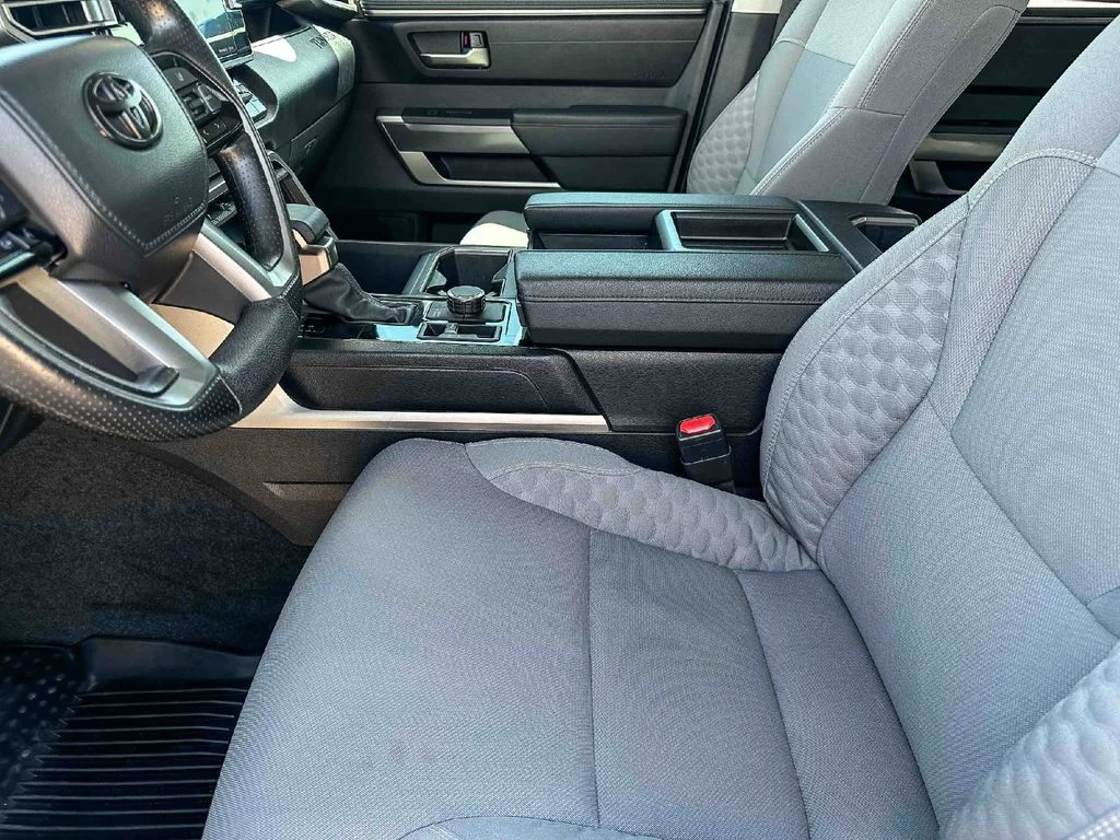 2024 Toyota Tundra SR5 - Photo 13