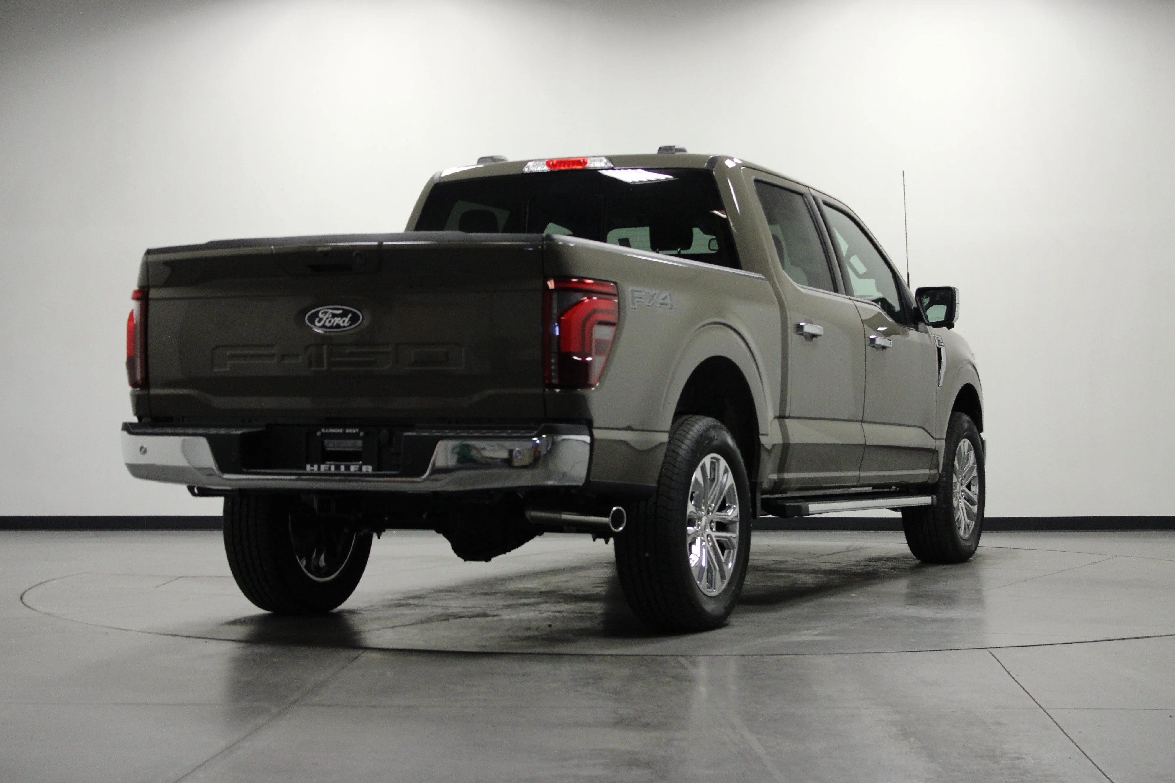 New 2026 Marsh Gray Ford Lariat® image 4