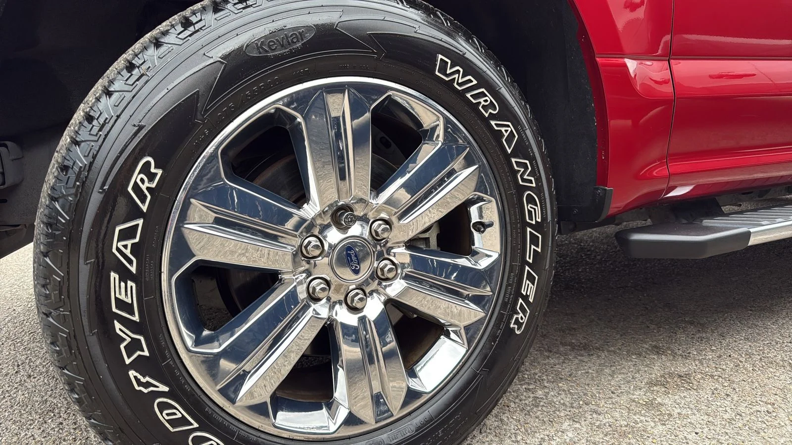 Used 2020 Red Ford XLT image 29
