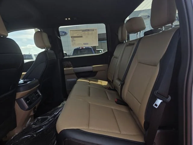New 2026 Glacier Gray Metallic Tri-Coat Ford F-250® Lariat® image 36