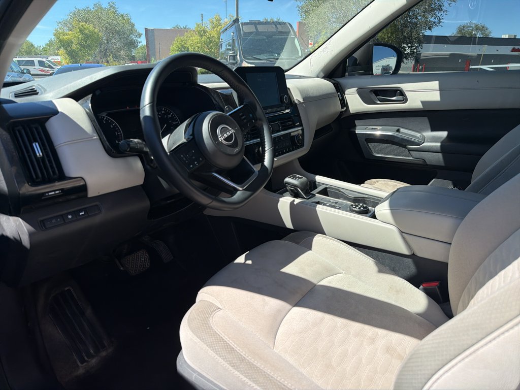 Used 2023 Super Black Nissan SV image 8
