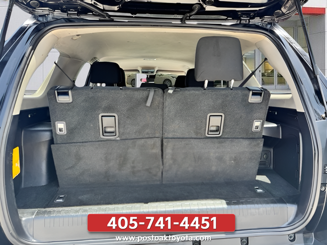 Used 2021 Black Toyota SR5 image 22