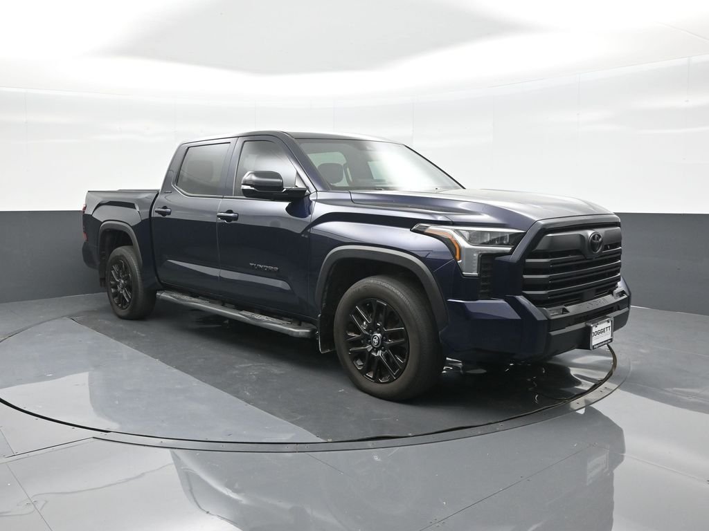 Used 2025  Toyota Limited image 22