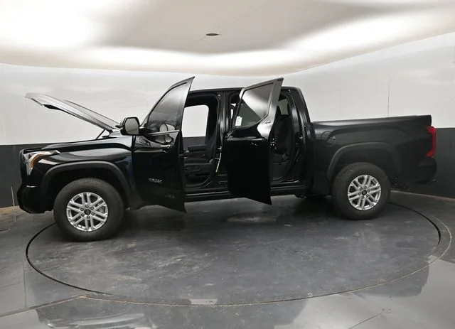 2026 Toyota Tundra SR5 - Photo 37