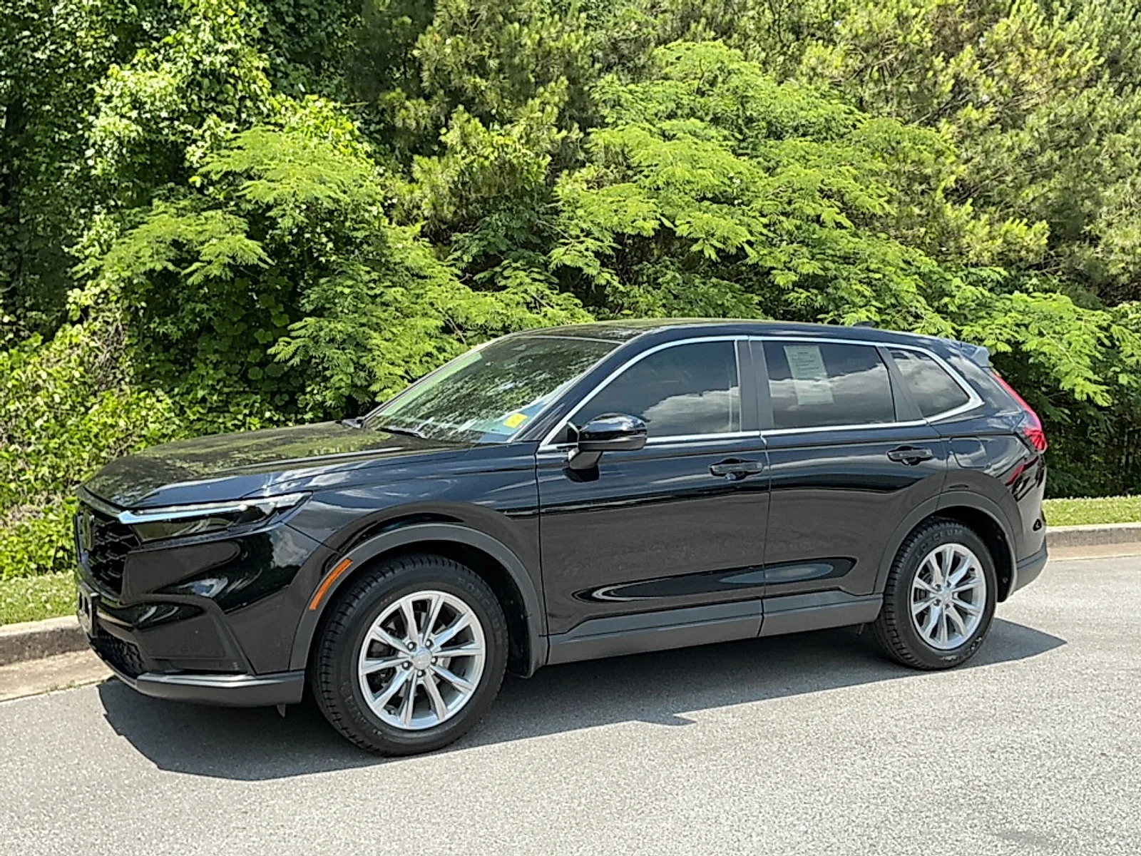 Used 2023 Black Honda EX-L image 4