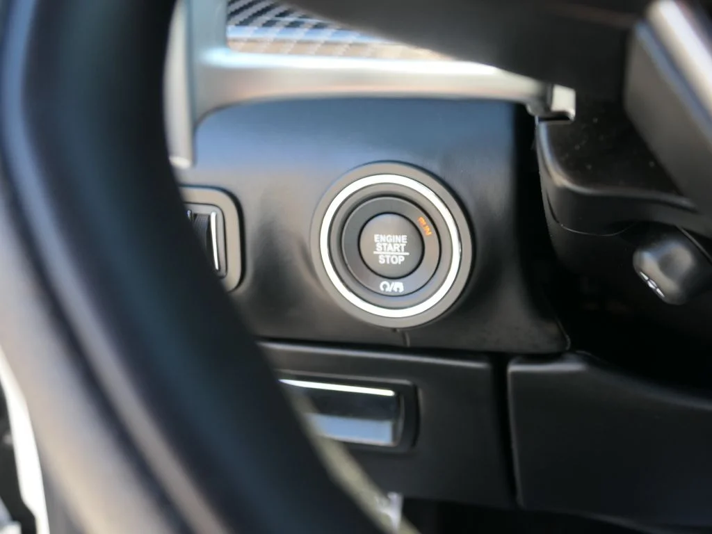 Used 2024  Maserati Modena image 15