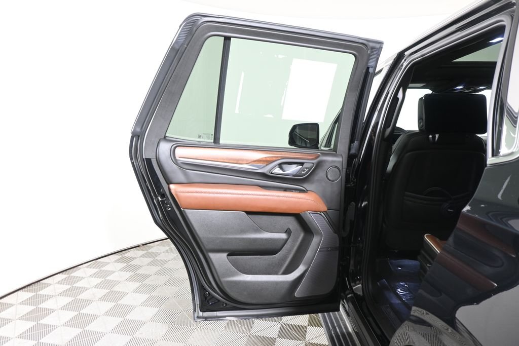 2024 GMC Yukon Denali Ultimate - Photo 37