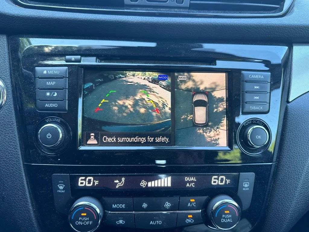 Used 2020 Black Nissan SL image 18