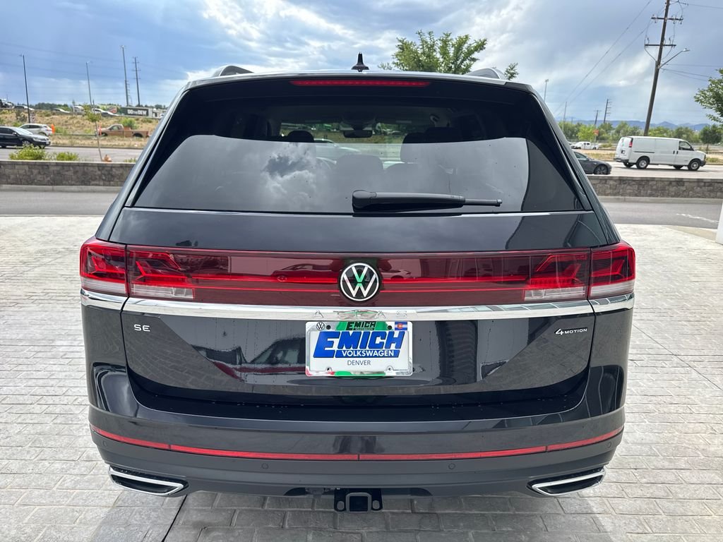 New 2026 Deep Black Pearl Volkswagen 2.0T SE w/Technology image 4