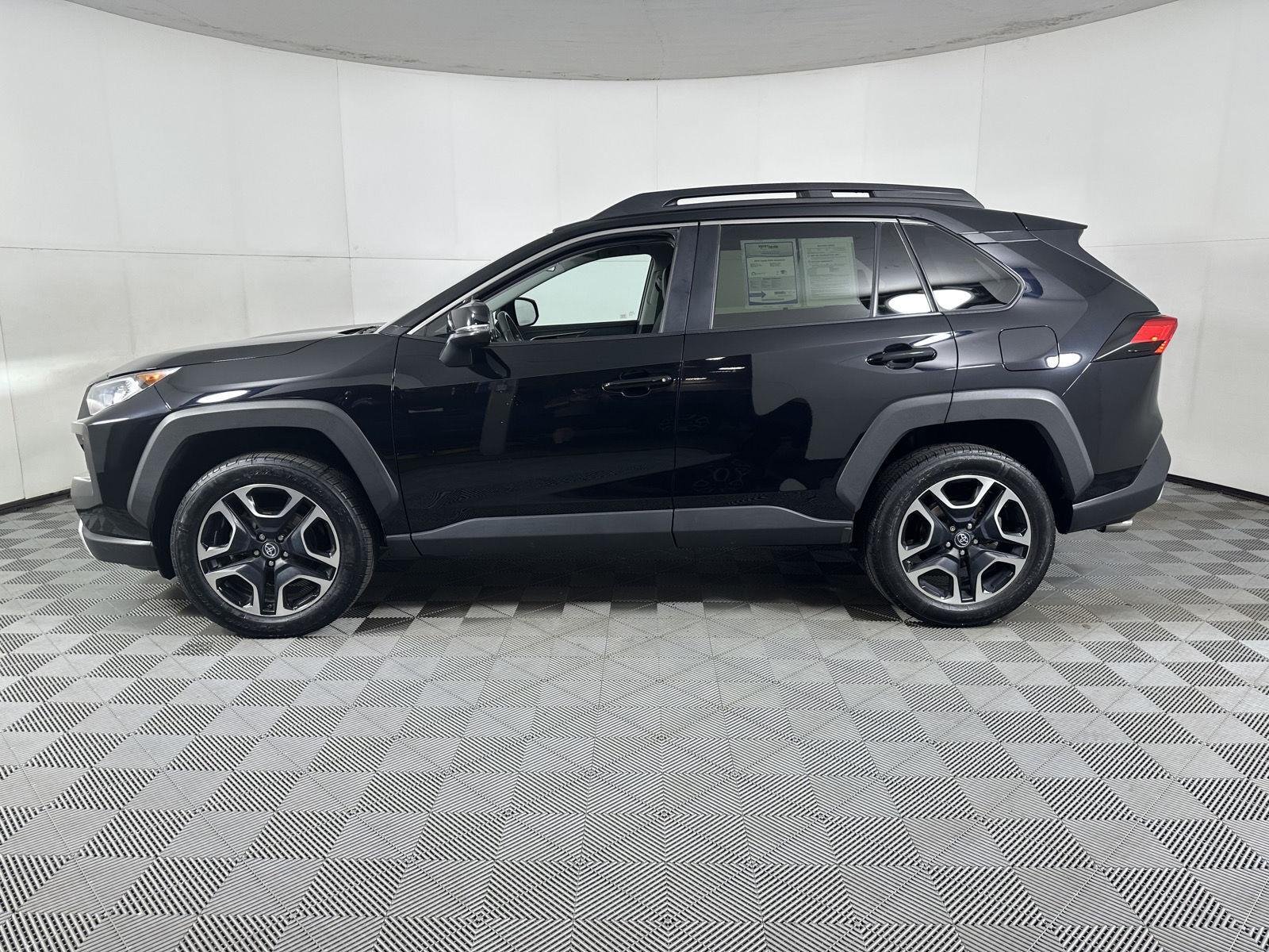 Used 2019 Midnight Black Metallic Toyota Adventure image 21