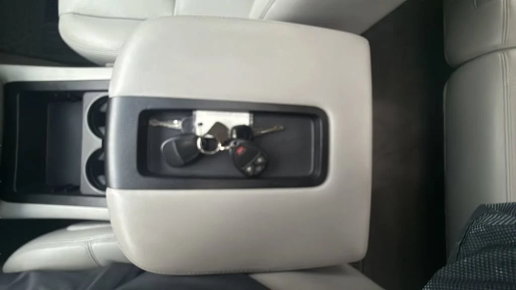 Used 2012 STEALTH GRAY METALLIC GMC SLT image 16