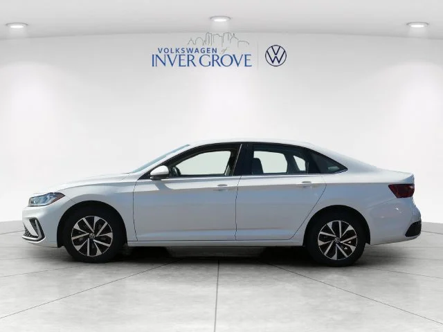Certified Used 2025 Gray Volkswagen 1.5T S image 4