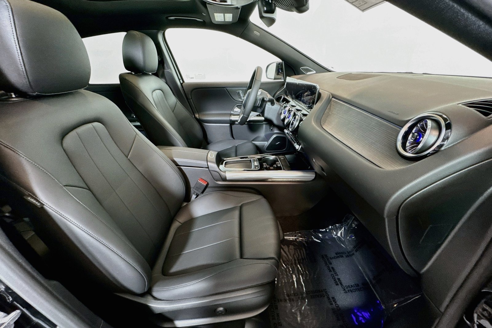 New 2026 Night Black Mercedes-Benz GLA 250 image 26