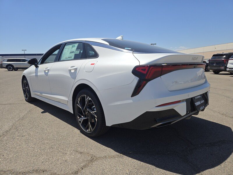 New 2026 Snow White Pearl Kia GT-Line FWD image 4