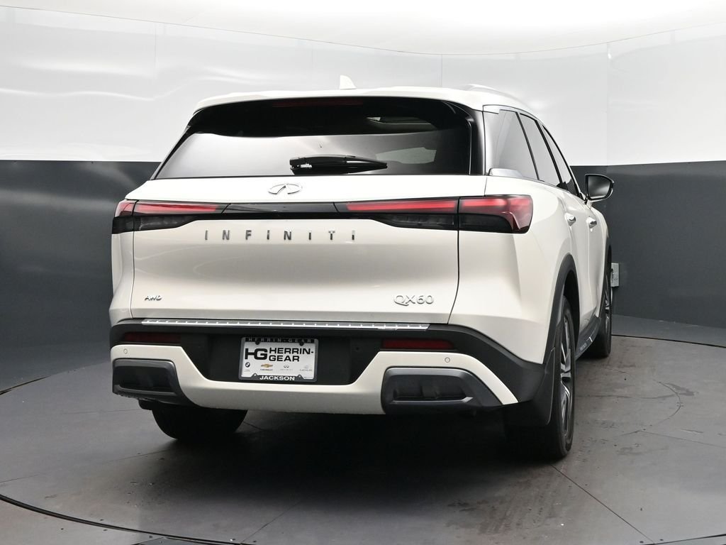 Certified Used 2023 White INFINITI Sensory image 7