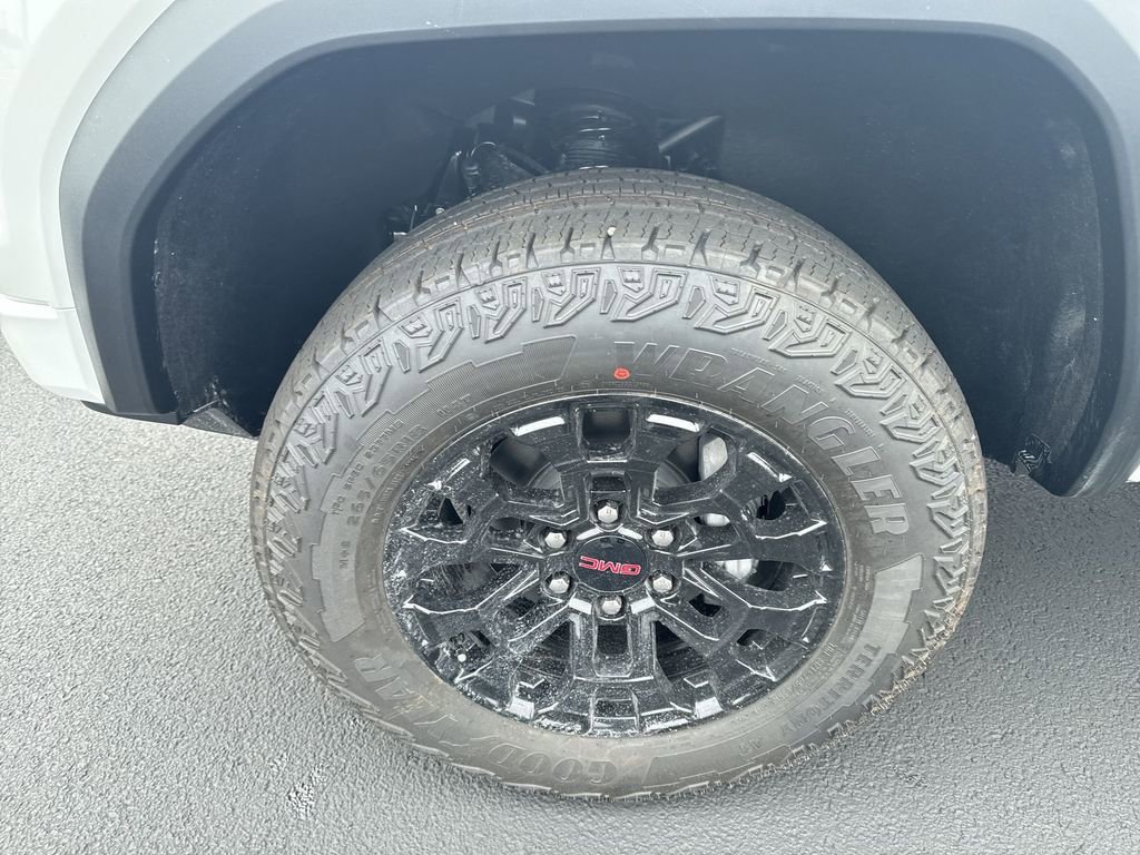2026 GMC Canyon Elevation - Photo 16