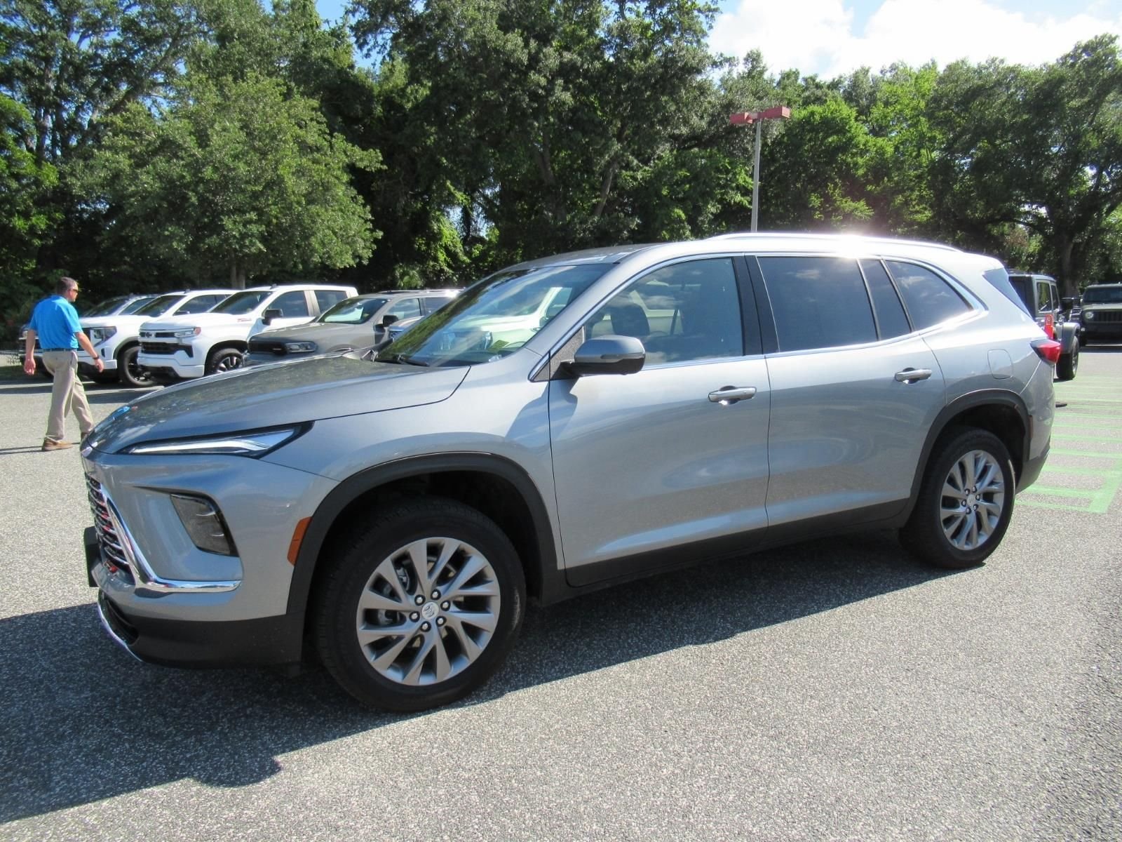 Used 2026 Gray Buick Preferred image 4