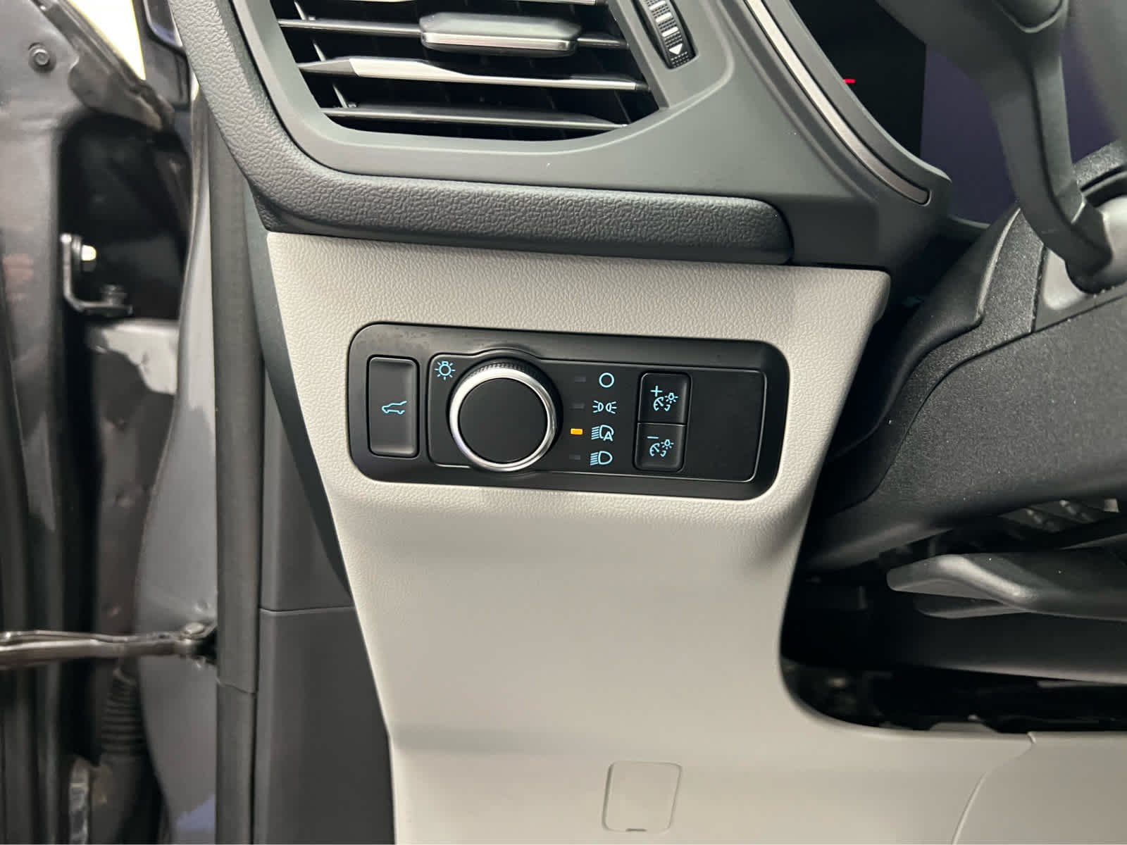 Used 2023 Carbonized Gray Ford Active image 19