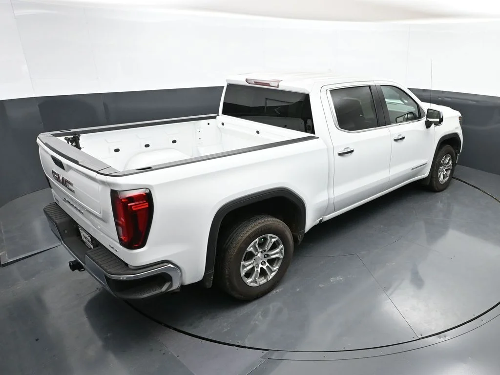2024 GMC Sierra 1500 SLT - Photo 38